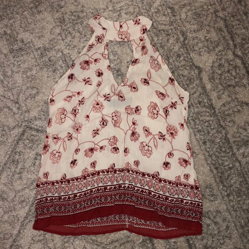 💕 Francesca's high neck key hole shirt size xs